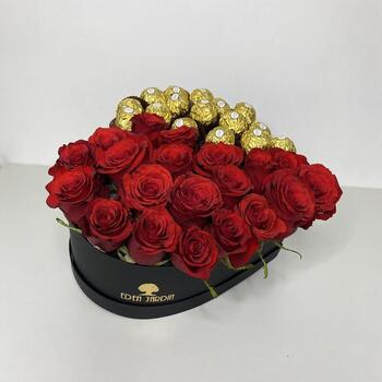 imagem Flower box coração com ferrero rocher